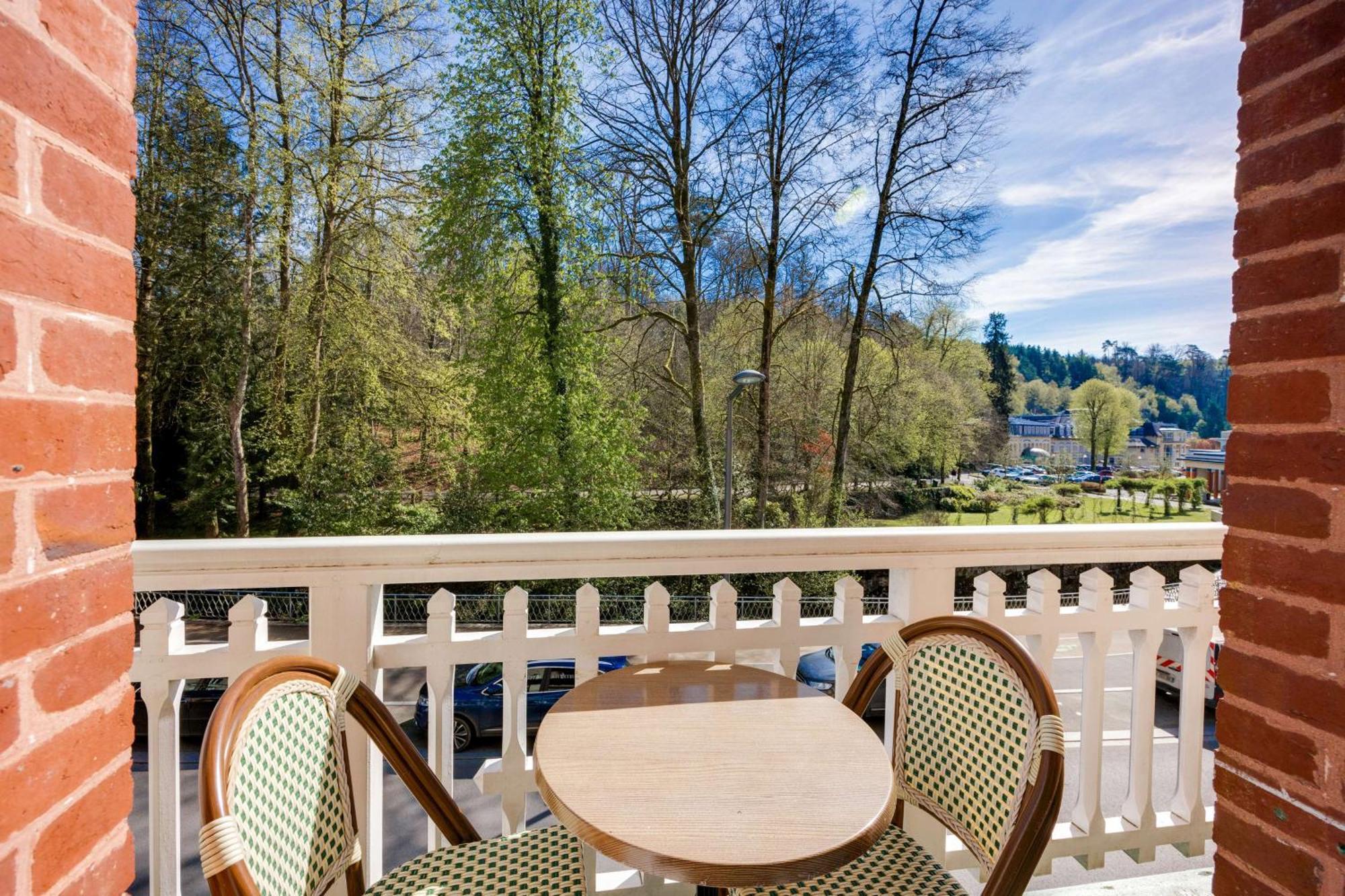 Brit Hotel & Spa Le Roc Au Chien Bagnoles de l'Orne Normandie エクステリア 写真